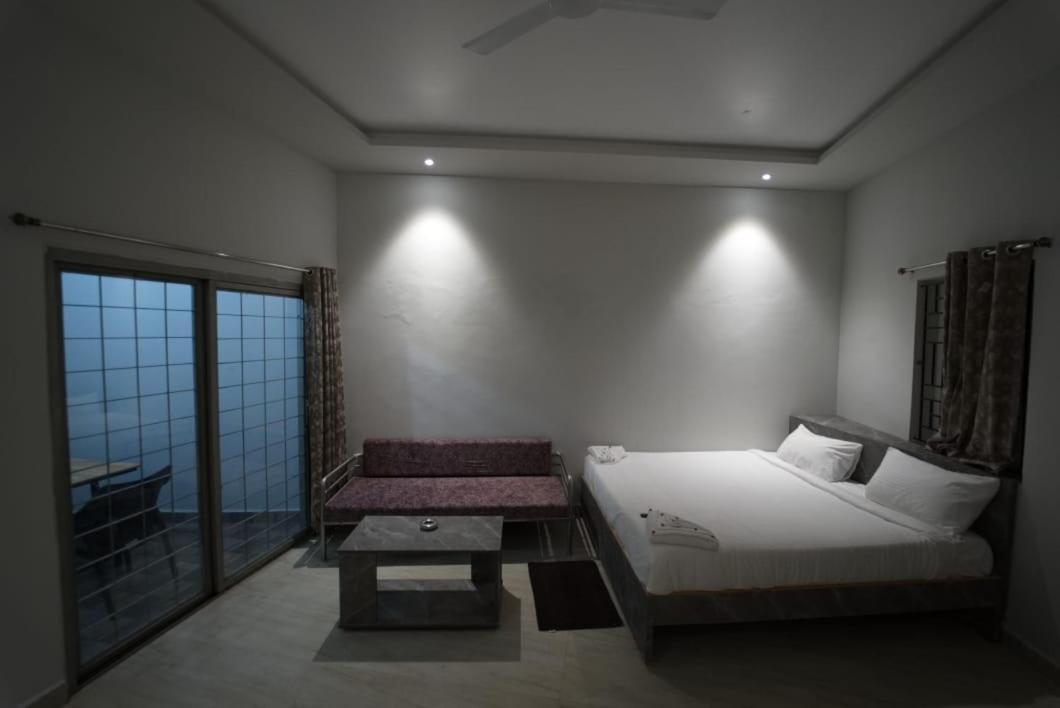 Hotel Peppers เยอร์โคด ภายนอก รูปภาพ